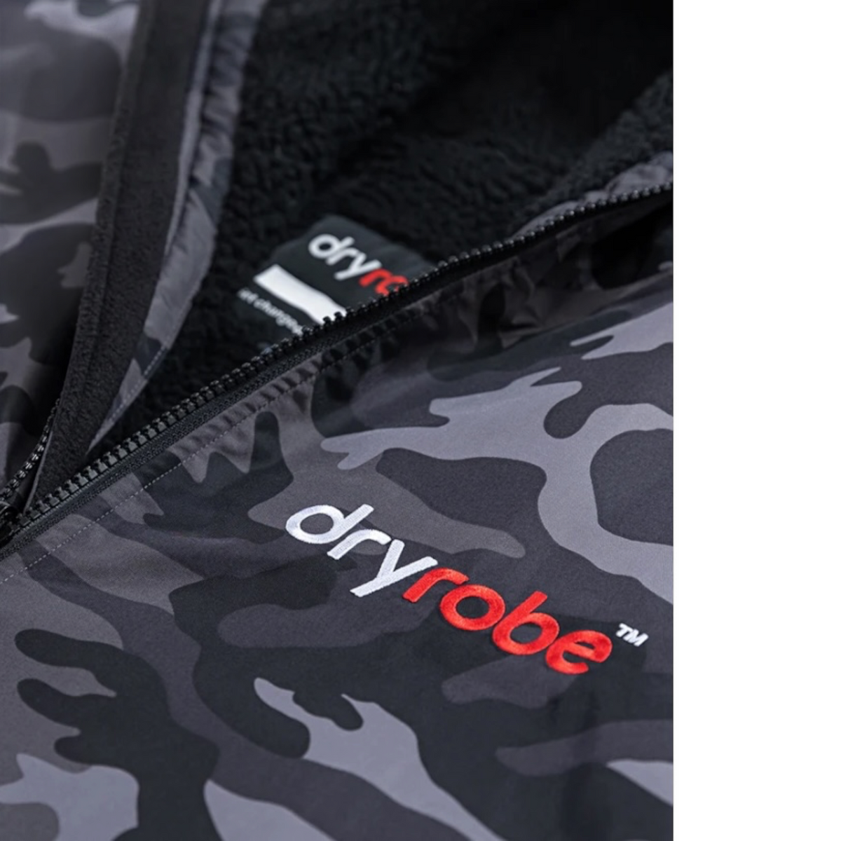 Dryrobe Advance Black Camo Black